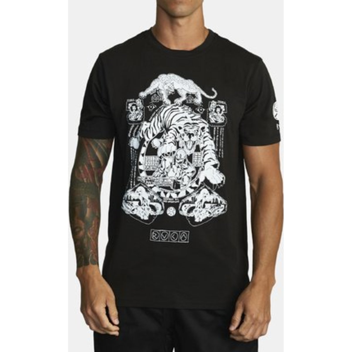 Everest BULLET PROOF SHORT SLEEVE T-SHIRT - BLACK / Medium - $37.62 at Everest